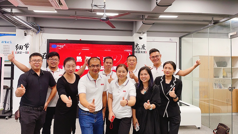 BNI鵬豐商會LT團隊組織開展走進(jìn)中億睿參觀指導(dǎo)交流活動